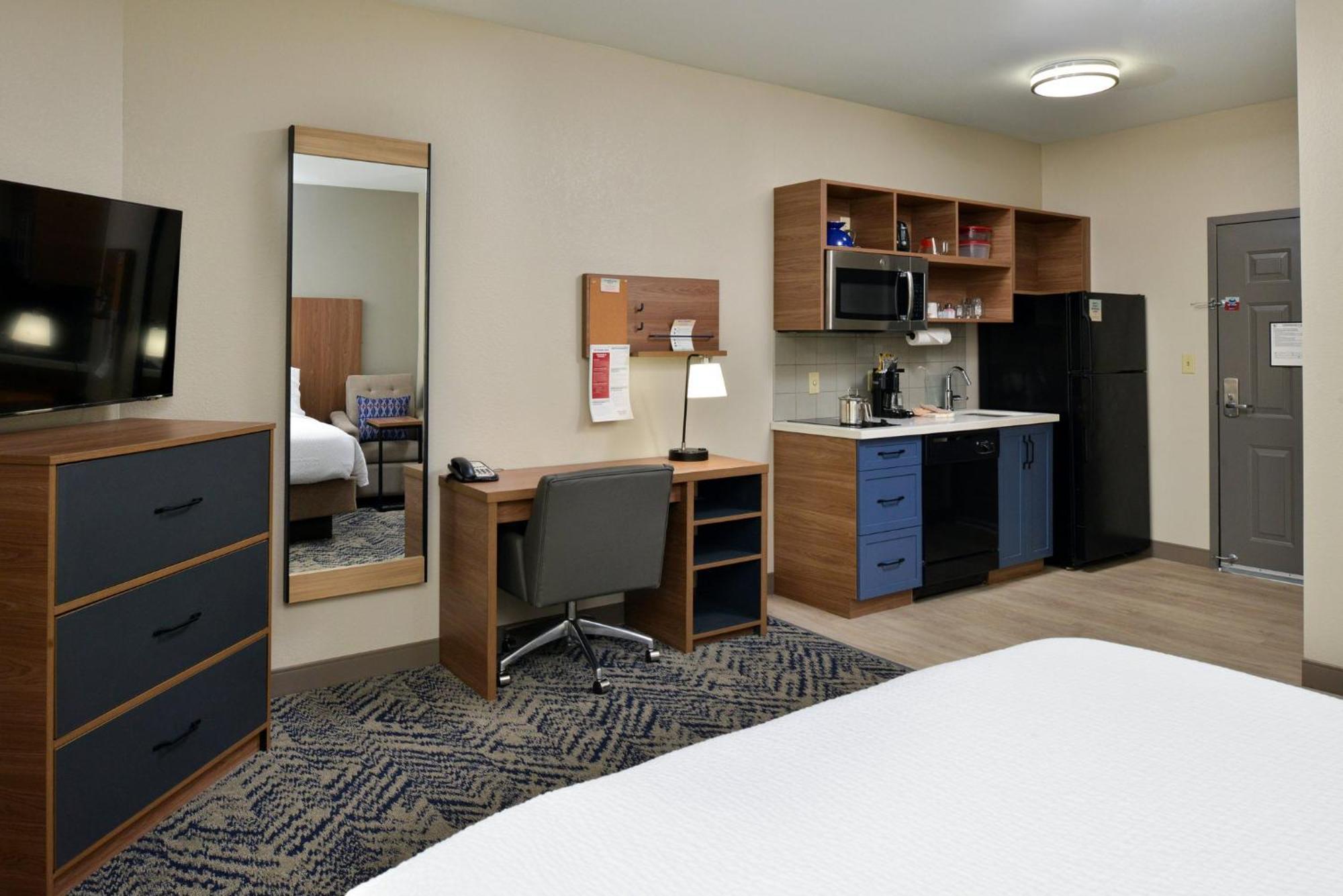 Candlewood Suites Kansas City Northeast By Ihg Экстерьер фото